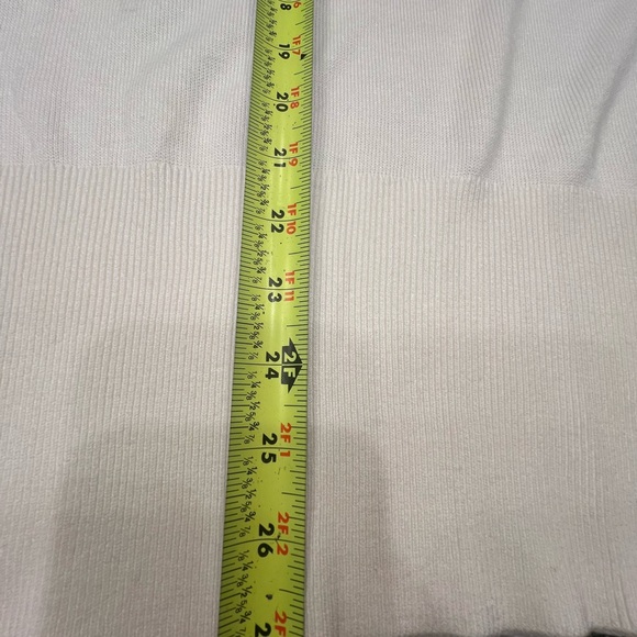 White House Black Market Women's Sweater V Neck Petite Size: XXS New Ecru NWT - Picture 7 of 9